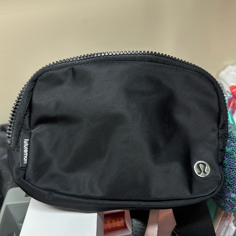 Lululemon belt bag